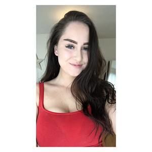 Meet your Posher, Naomi